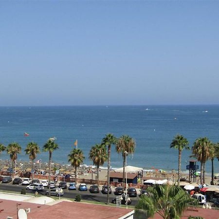 Luxury Beachfront Apartment In Benalmadena Costa Bagian luar foto
