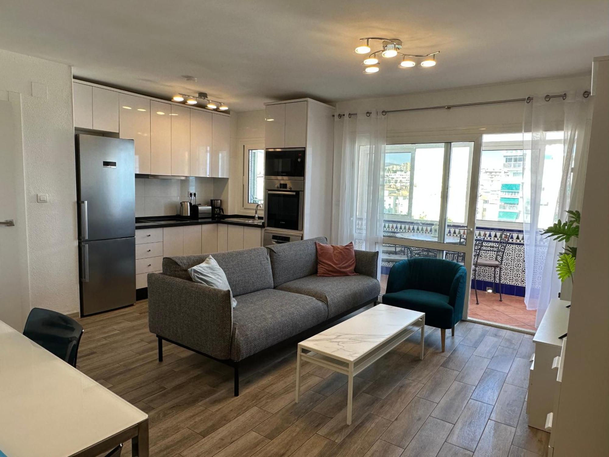 Luxury Beachfront Apartment In Benalmadena Costa Bagian luar foto